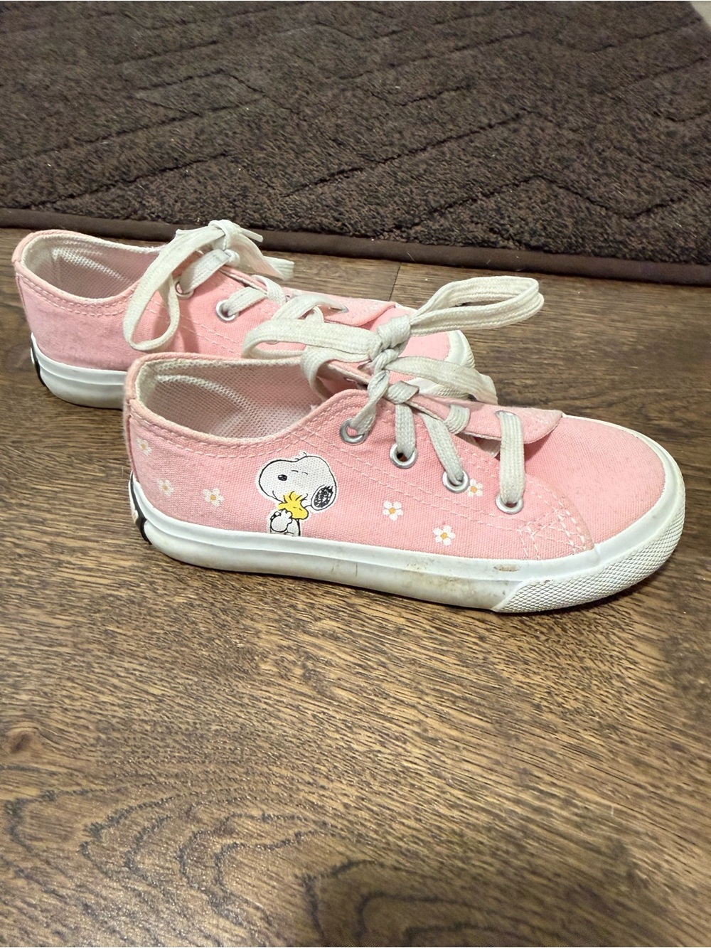 Girls Pink Canvas Lace-Up Sneakers with Snoopy Graphic